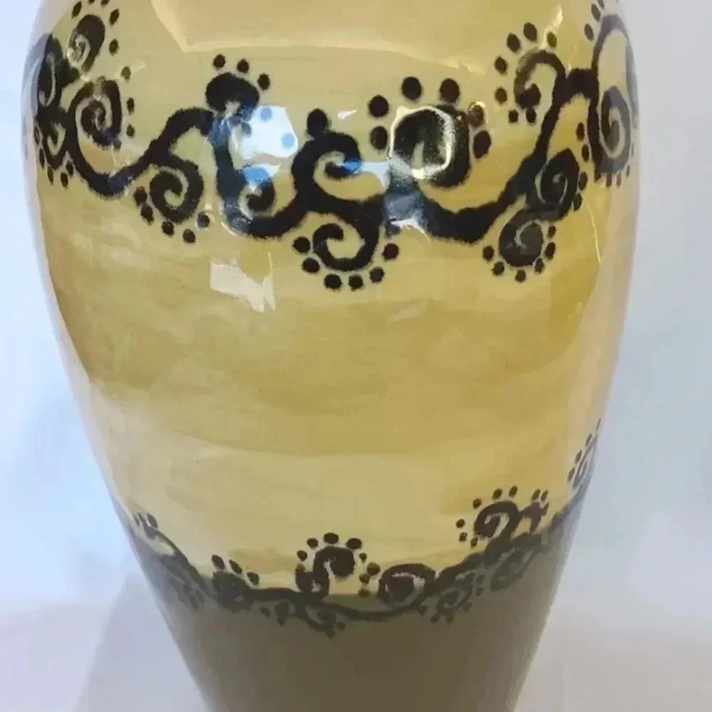 Vintage ceramic glazed hand-painted vase in yellow black and green - Picture 2 of 3